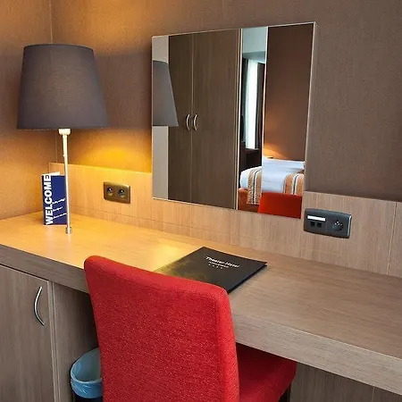 Hotell Theater 4*